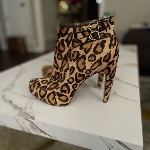 SZ 11 Sam Edelman Calf Hair Leopard Booties